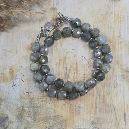 Labradorito komplektas (galima pirkti atskirai)