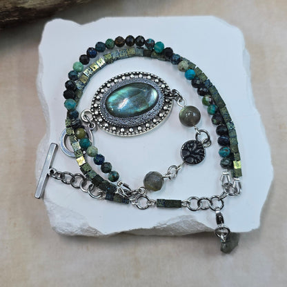 Labradorito apyrankė su turkio ir hematito karoliukais