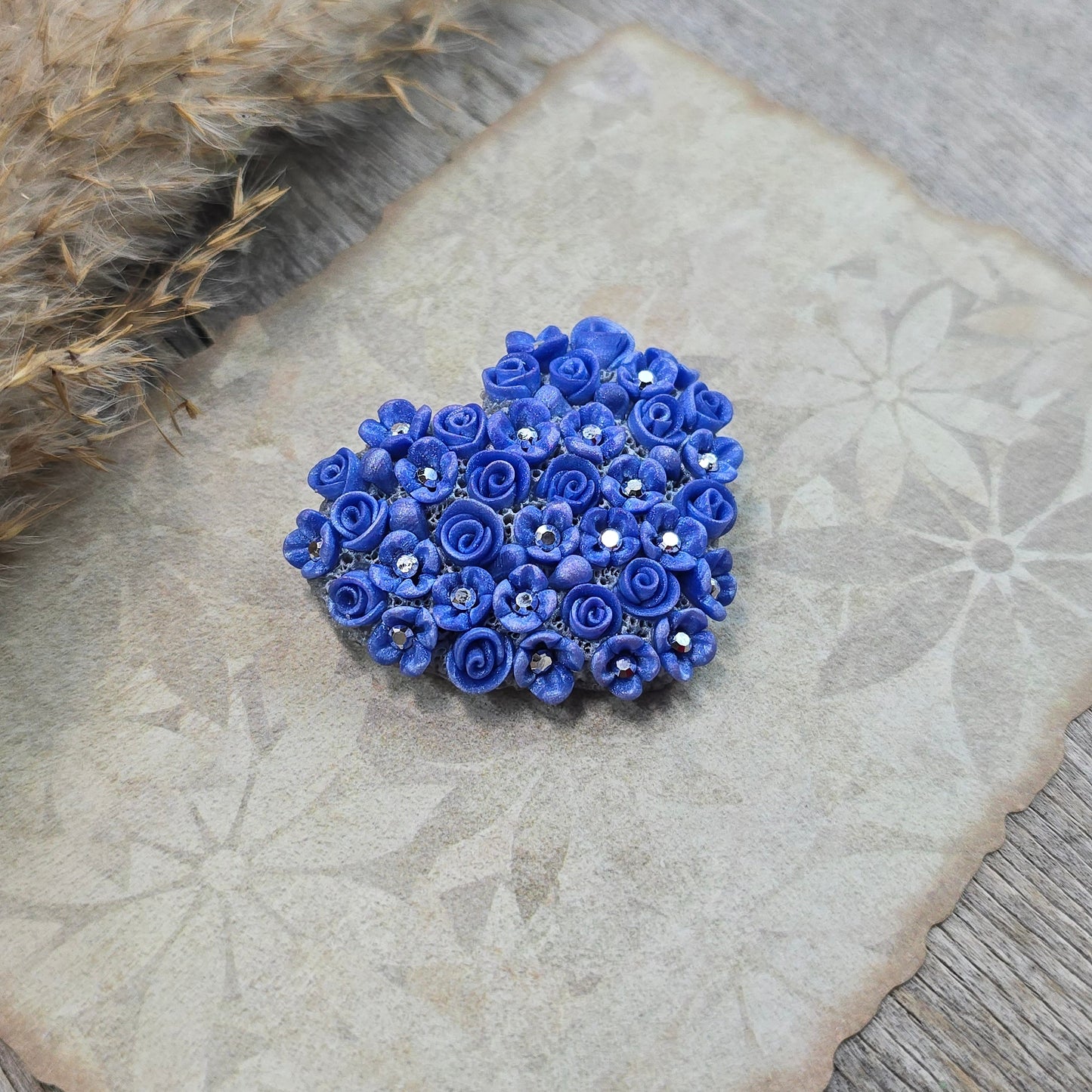 Melsva sagė širdelė