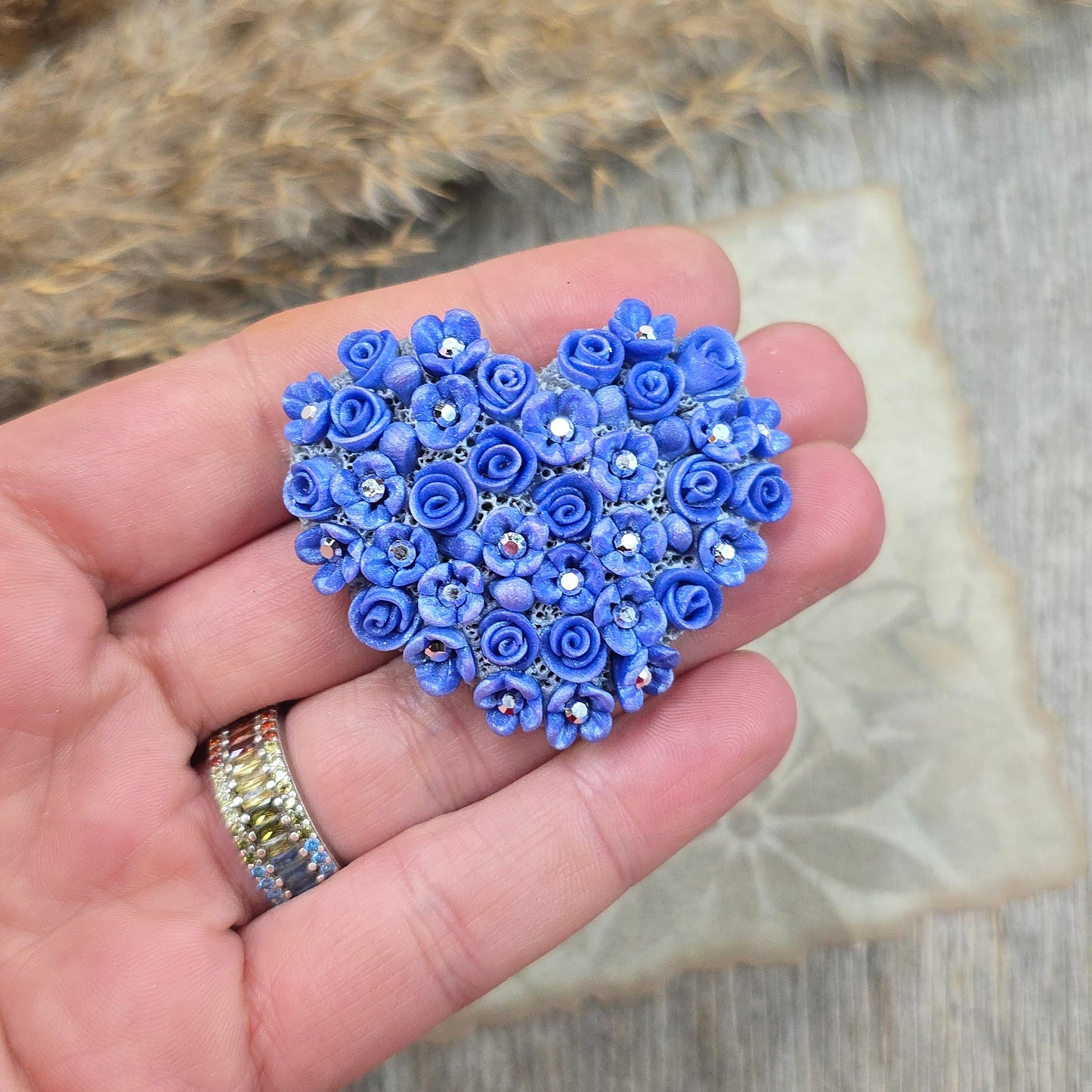 Melsva sagė širdelė