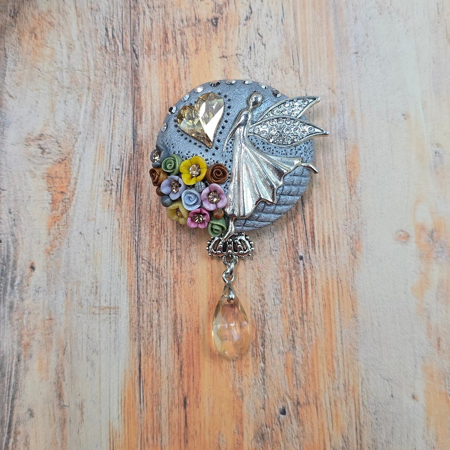 Spalvota sagė su fėja ir širdele