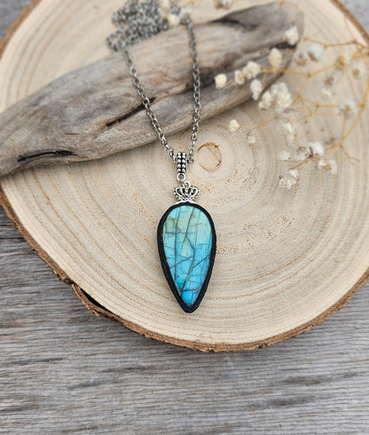 Labradorite pendant, polymer clay frame, heart detail, silver color chain