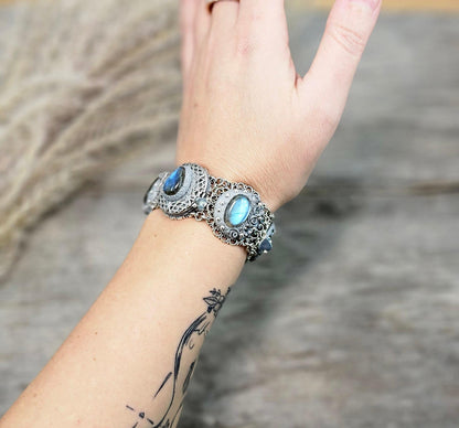 unique bracelet with tree labradorite stone, labradorite bracelet, bracelet with locket, photo bracelet, tree of life, owl jewelry, imagine. blue bracelet