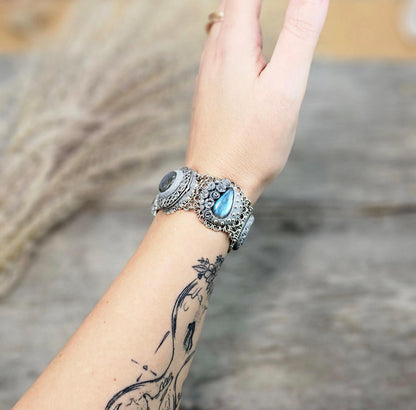 unique bracelet with tree labradorite stone, labradorite bracelet, bracelet with locket, photo bracelet, tree of life, owl jewelry, imagine. blue bracelet
