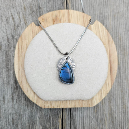 Handmade labradorite pendant necklace with a short stainless steel chain. Features a unique polymer clay setting. One of a kind magical jewelry, perfect gift for her.