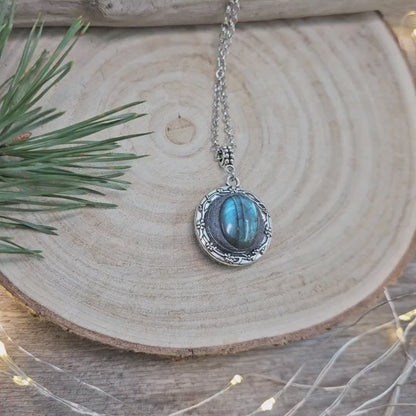 Double sided Labradorite Locket Pendant with Silver Color Chain, Unique Aromatherapy Necklace, Charm for Photo or Essentiale oil With Heart